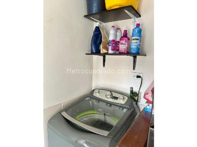 Apartamento de 3 alcobas en venta en Lorena, Medellín, 88 m² · foto 2 de 16