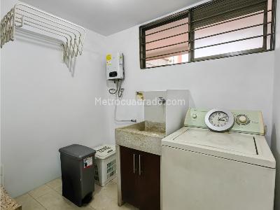 Apartamento de 3 alcobas en venta en Conquistadores, Medellín, 87 m² · foto 10 de 20