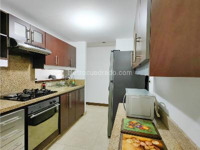 Apartamento de 3 alcobas en venta en Conquistadores, Medellín, 87 m² · foto 11 de 20