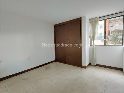 Apartamento de 3 alcobas en venta en Conquistadores, Medellín, 87 m² · foto 12 de 20