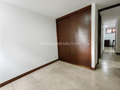 Apartamento de 3 alcobas en venta en Conquistadores, Medellín, 87 m² · foto 16 de 20