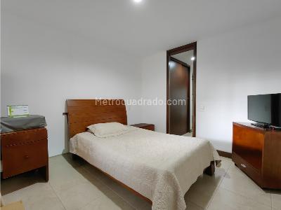 Apartamento de 3 alcobas en venta en Conquistadores, Medellín, 87 m² · foto 18 de 20