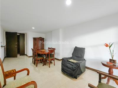 Apartamento de 3 alcobas en venta en Conquistadores, Medellín, 87 m² · foto 5 de 20