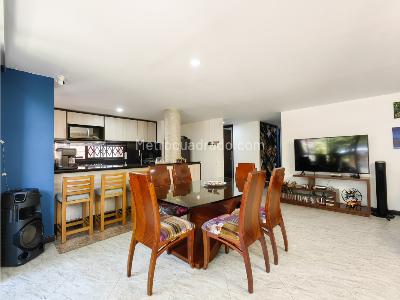Apartamento de 3 alcobas en venta en Conquistadores, Medellín, 115 m² · foto 2 de 20