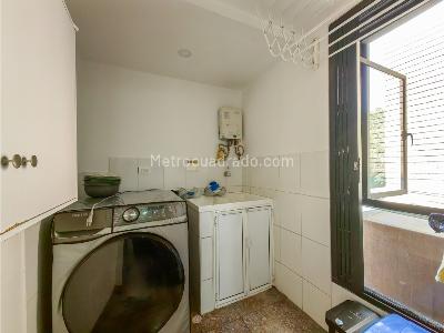 Apartamento de 3 alcobas en venta en Conquistadores, Medellín, 115 m² · foto 9 de 20