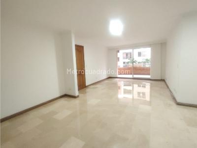 Apartamento de 3 alcobas en venta en Laureles, Medellín, 193 m² · foto 7 de 18