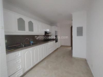 Apartamento de 3 alcobas en venta en Laureles, Medellín, 193 m² · foto 10 de 18