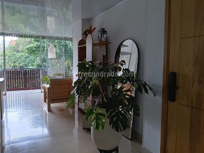 Apartamento de 3 alcobas en venta en La Castellana, Medellín, 92 m² · foto 4 de 20