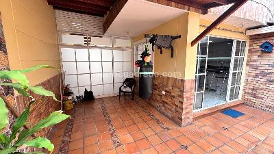 Casa de 3 alcobas en venta en Cañaveral Country, Floridablanca, 1348 m² · foto 5 de 17