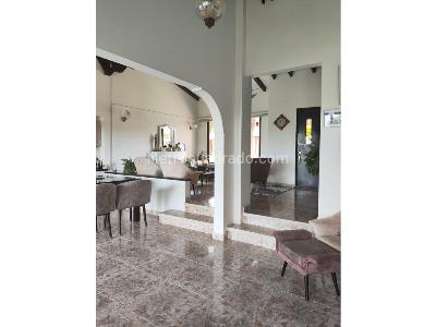 Casa en venta en Tres Puertas, Pereira · foto 3 de 9