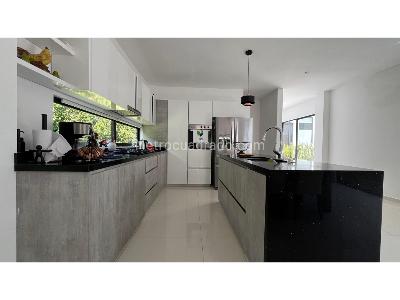 Casa de 4 alcobas en venta en Cerritos, Pereira, 1440 m² · foto 8 de 20