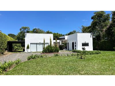 Casa de 4 alcobas en venta en Cerritos, Pereira, 1440 m² · foto 10 de 20