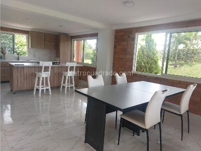 Casa de 5 alcobas en venta en Tres Puertas, Pereira · foto 3 de 18