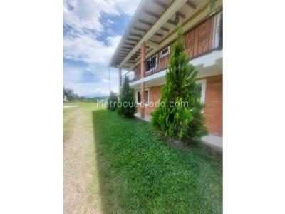 Casa de 5 alcobas en venta en Tres Puertas, Pereira · foto 16 de 18