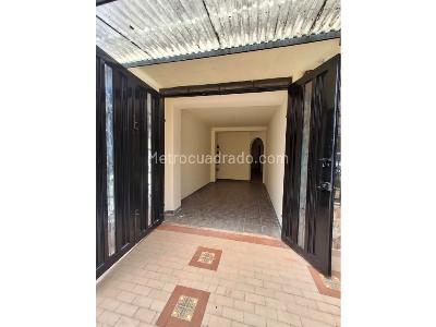Casa de 5 alcobas en venta en Poblado I, Pereira, 135 m² · foto 3 de 17