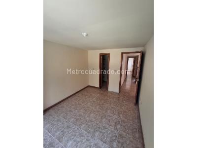 Casa de 5 alcobas en venta en Poblado I, Pereira, 135 m² · foto 8 de 17