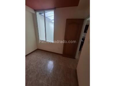 Casa de 5 alcobas en venta en Poblado I, Pereira, 135 m² · foto 10 de 17