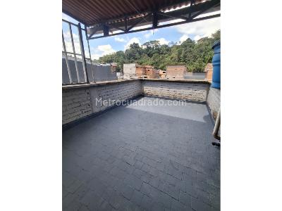 Casa de 5 alcobas en venta en Poblado I, Pereira, 135 m² · foto 13 de 17