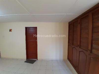 Casa de 5 alcobas en venta en El Prado, Barranquilla, 370 m² · foto 3 de 8