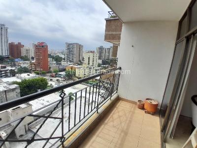 Apartamento de 3 alcobas en venta en Alto Prado, Barranquilla, 174 m² · foto 3 de 10