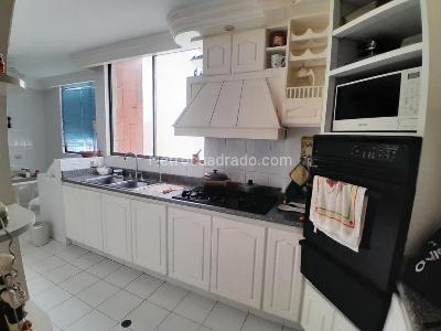 Apartamento de 3 alcobas en venta en Alto Prado, Barranquilla, 174 m² · foto 6 de 10