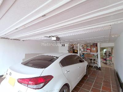 Casa de 5 alcobas en venta en El Poblado, Barranquilla, 604 m² · foto 8 de 20