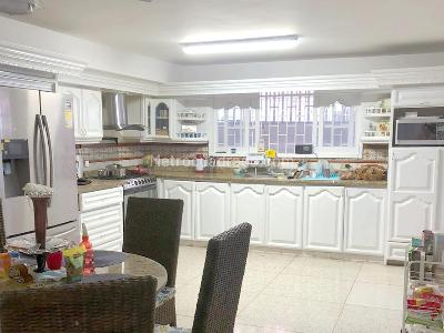 Apartamento de 4 alcobas en venta en Altos De Riomar, Barranquilla, 298 m² · foto 4 de 11