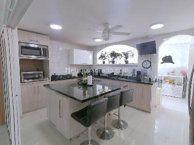 Casa de 4 alcobas en venta en Villa Santos, Barranquilla, 623 m² · foto 7 de 20
