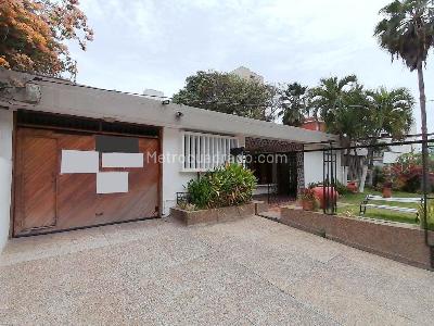 Casa en venta en El Golf, Barranquilla · foto 2 de 17