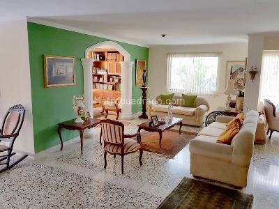 Casa de 4 alcobas en venta en Altos De Riomar, Barranquilla, 520 m² · foto 3 de 5