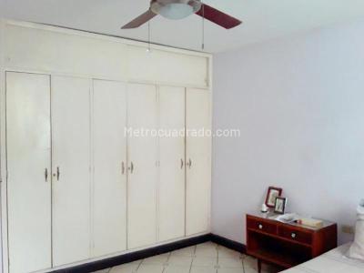 Casa de 4 alcobas en venta en La Campiña, Barranquilla, 308 m² · foto 11 de 13