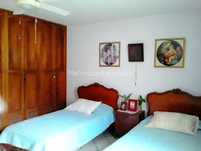 Casa de 4 alcobas en venta en La Campiña, Barranquilla, 308 m² · foto 12 de 13