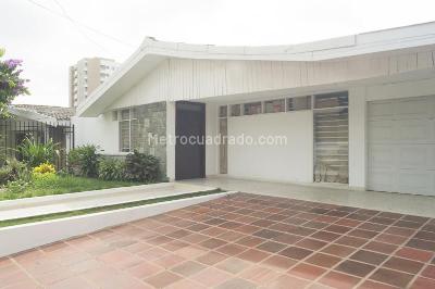 Casa en venta en El Poblado, Barranquilla · foto 2 de 20