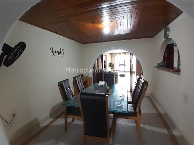 Casa de 5 alcobas en venta en Las Estrellas, Barranquilla, 277 m² · foto 3 de 20