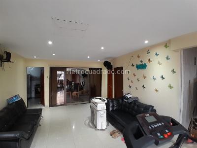 Casa de 5 alcobas en venta en Las Estrellas, Barranquilla, 277 m² · foto 5 de 20