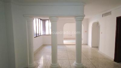 Apartamento en venta en Riomar, Barranquilla · foto 5 de 13