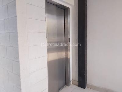 Apartamento de 2 alcobas en venta en San Vicente, Barranquilla, 70 m² · foto 5 de 12
