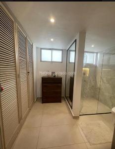 Apartamento de 4 alcobas en venta en Riomar, Barranquilla, 220 m² · foto 11 de 12