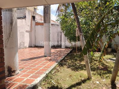 Casa de 5 alcobas en arriendo en Colombia, Barranquilla, 320 m² · foto 16 de 18