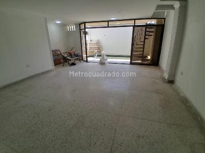 Casa de 4 alcobas en venta en Altos De Riomar, Barranquilla, 250 m² · foto 8 de 15