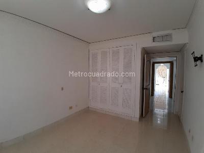 Apartamento de 3 alcobas en venta en Altos De Riomar, Barranquilla, 146 m² · foto 14 de 19