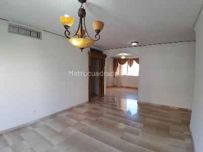 Apartamento de 3 alcobas en venta en Altos De Riomar, Barranquilla, 146 m² · foto 3 de 19