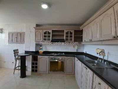 Apartamento de 3 alcobas en venta en Altos De Riomar, Barranquilla, 146 m² · foto 5 de 19