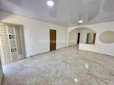 Casa de 3 alcobas en venta en Simon Bolivar, Barranquilla, 210 m² · foto 2 de 10
