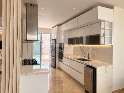 Casa de 4 alcobas en venta en Santa Monica, Barranquilla, 206 m² · foto 2 de 20