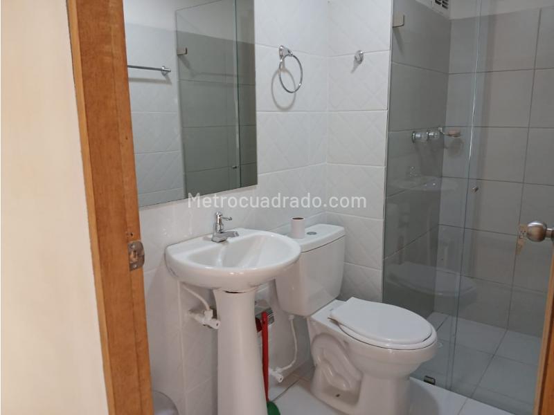 Apartamento moderno de 2 alcobas en arriendo en Bosque Ceibal - 9
