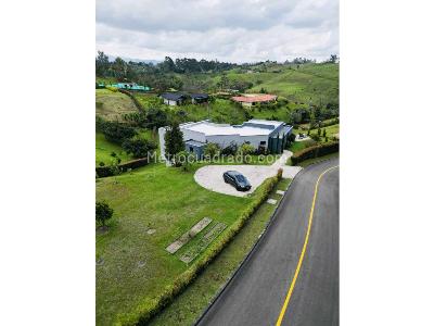 Casa de 5 alcobas en venta en Via La Ceja Rionegro, Rionegro · foto 6 de 20
