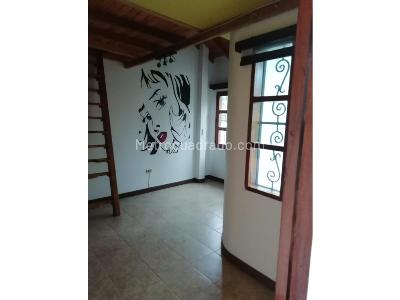 Casa de 5 alcobas en venta en La Alameda, Rionegro, 320 m² · foto 3 de 9