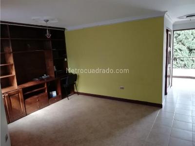 Casa de 5 alcobas en venta en La Alameda, Rionegro, 320 m² · foto 4 de 9