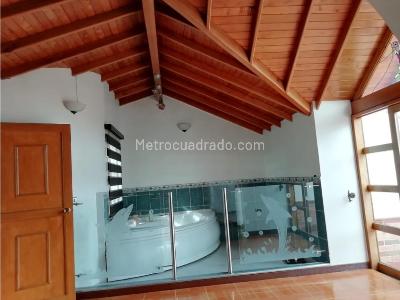 Casa de 5 alcobas en venta en La Alameda, Rionegro, 320 m² · foto 5 de 9